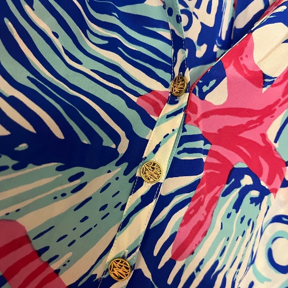 Lilly Pulitzer “She She Shells” Elsa Blouse - Picture 2 of 7